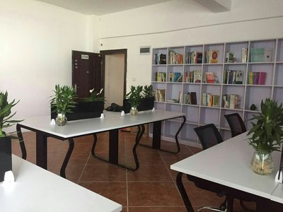 三亞海眾教育咨詢 點(diǎn)亮未來，規(guī)劃啟航